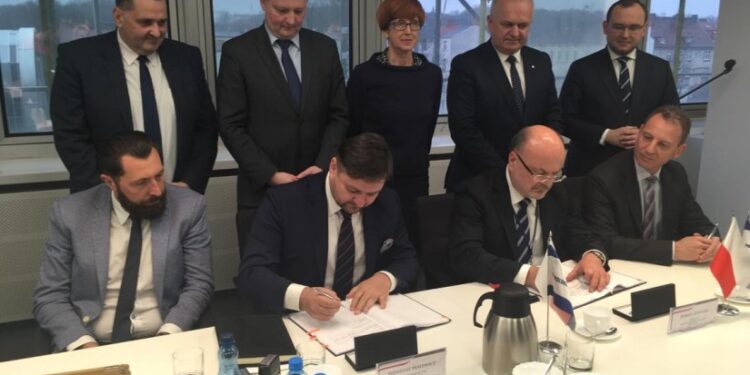 Zmierzamy ku elektryfikacji linii kolejowej 203