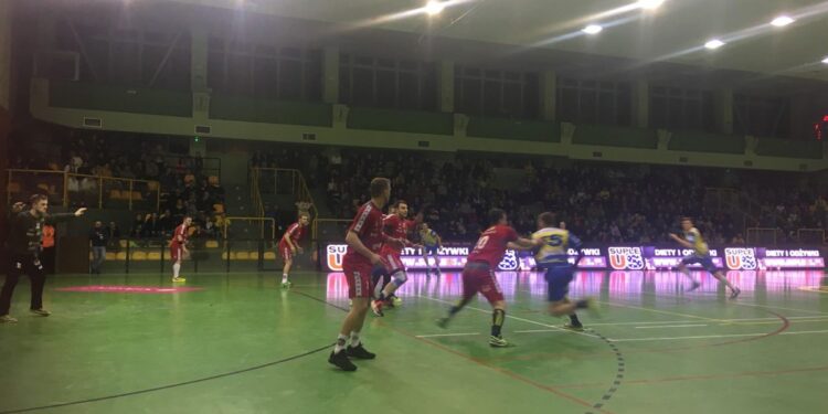 Stal wygrywa z Warmią po horrorze!