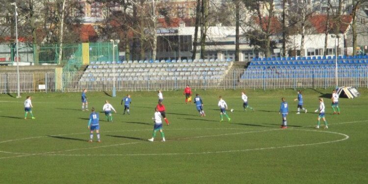 Piłkarki TKKF Stilon po zgrupowaniu