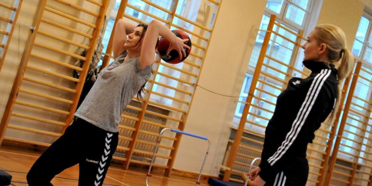 Trenowały by lepiej zdać policyjne testy