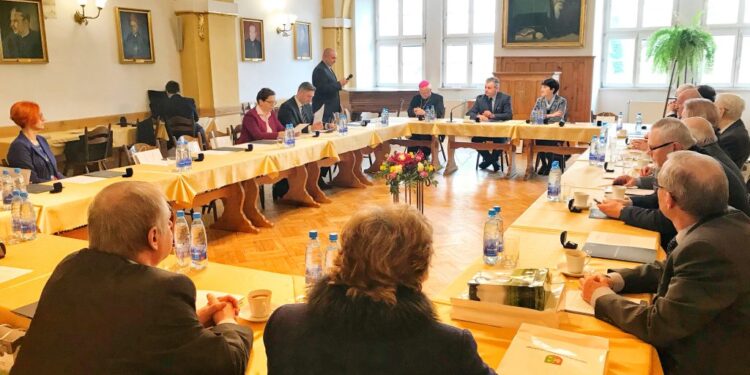 Umowa paradyska 20 lat później