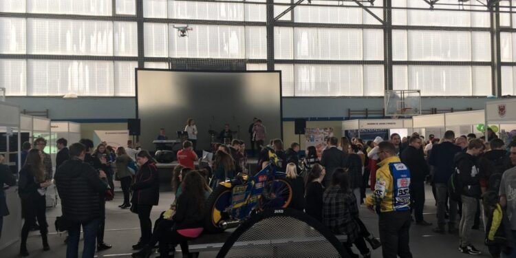 Szukasz szkoły? Idź na targi