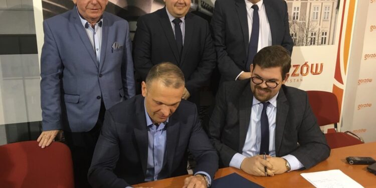 Prezydent, PiS i Gorzów Plus chcą Karty Mieszkańca