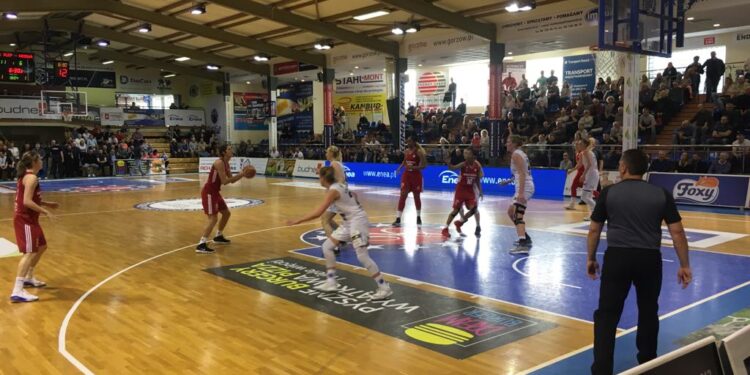 Było tak blisko! Koszykarki AZS AJP minimalnie przegrały z Wisłą!