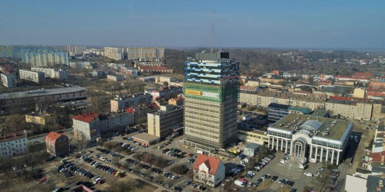 LUW odsłania się piętro po piętrze