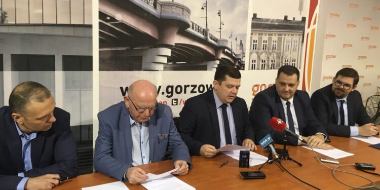 Prezydent, PiS i Gorzów Plus chcą Karty Mieszkańca