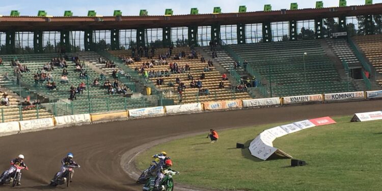 Falubaz lepszy od Reszty Świata w sparingu (Protasiewicz, Chomski, Zmarzlik, Niedźwiedź)