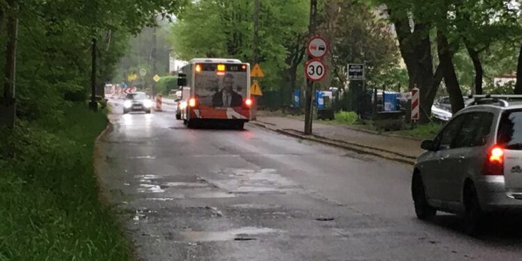 MZK nie zmieni rozkładu jazdy linii 122