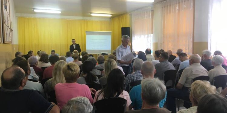 Tłumy na spotkaniu w sprawie remontu ul. Kostrzyńskiej