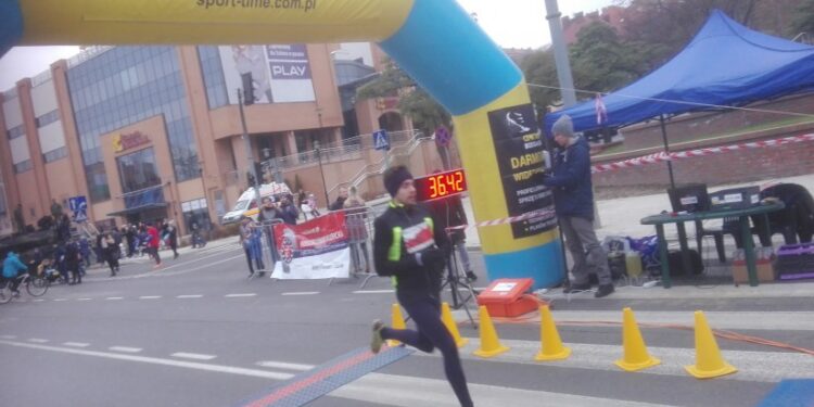 Ostatnia Prosta: przegląd ligowy (AZS AJP, Stal, Gorzovia, Stilon), po inauguracji SGP, Michał Hulewicz