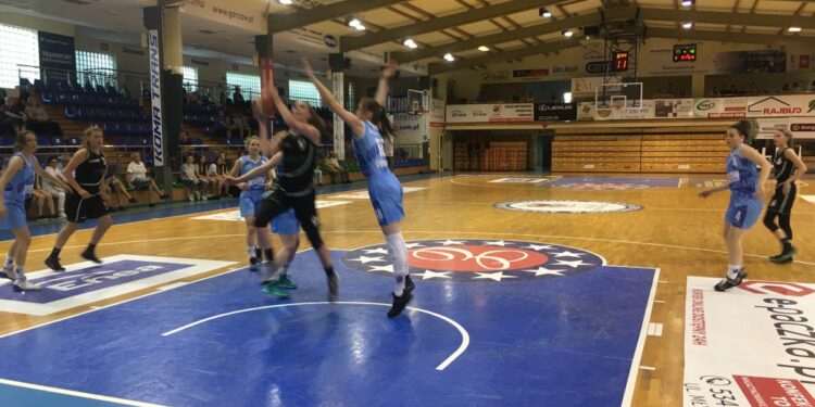 Zwycięstwo na początek