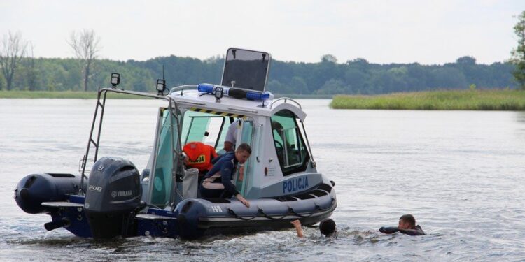 Policja apeluje o ostrożność nad wodą