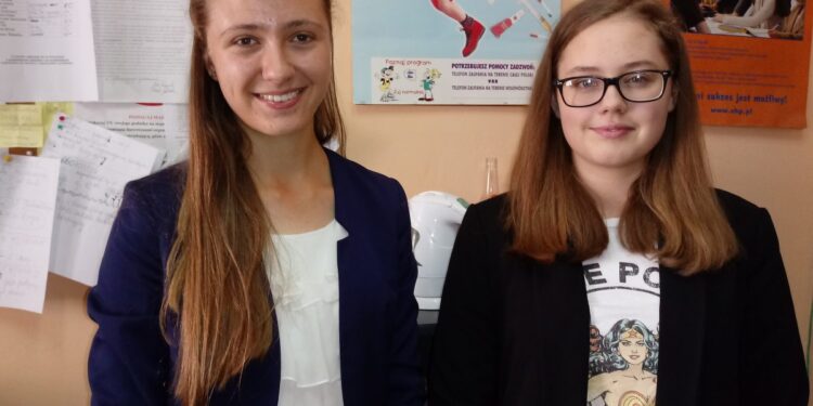 Z niecierpliwością czekają na wyniki egzaminów