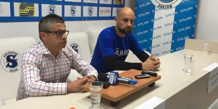 Oficjalnie: Kamil Michniewicz poprowadzi Stilon