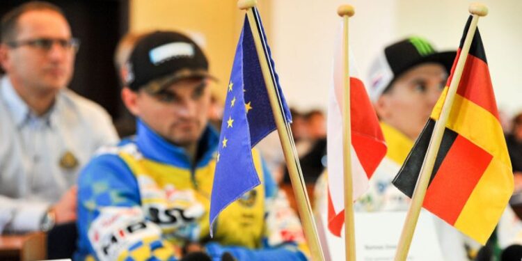 Zmarzlik i Dudek w kampanii dla motocyklistów