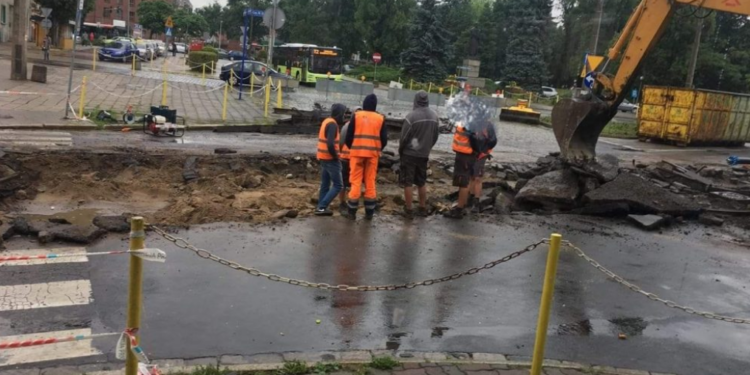 Na Sikorskiego brakuje dobrej organizacji pracy?