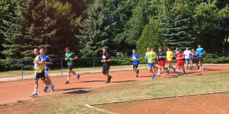 Szczypiorniści Stali już trenują razem