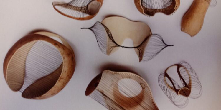 Konrad Juściński „Gdy rzeczy stają się miejscem”