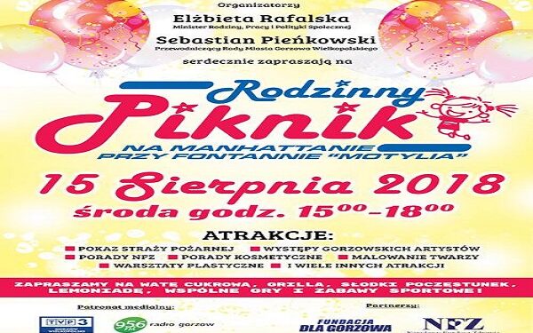 Rodzinny piknik przy fontannie