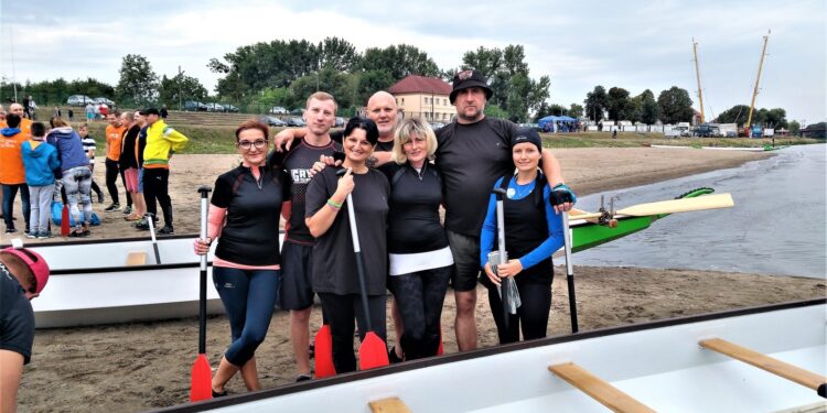 Smocze łodzie na Warcie w Gorzowie