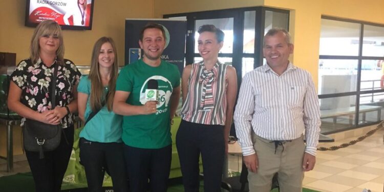 Tablica upamiętniająca społeczność żydowską