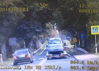 220 na liczniku i wyprzedzanie na przejściu