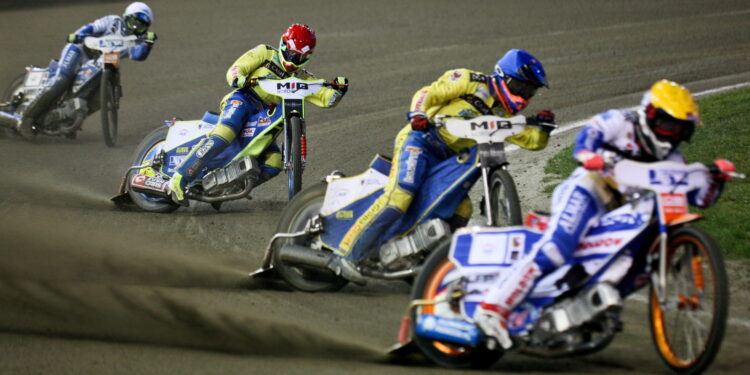 Stal minimalnie lepsza od Unii w finale