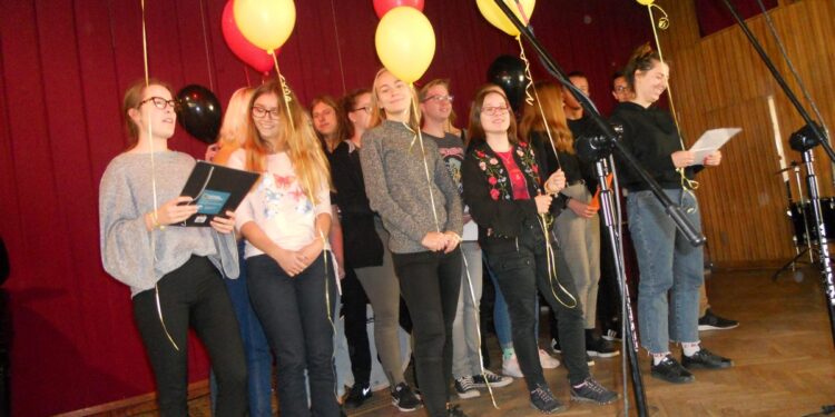 Koncertowy Dzień Języków w 1 Liceum Ogólnokształcącym