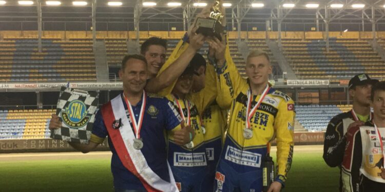 Srebro młodych żużlowców Stali