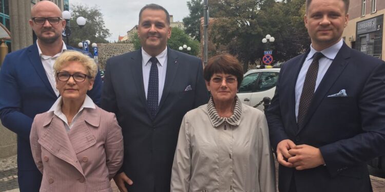 PiS przedstawia jedynki do Rady Miasta
