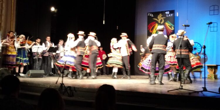 Zespół Tańca Ludowego „Gorzowiacy” ma 40 lat