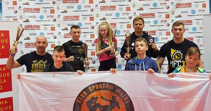 Kickbokserzy KSW przywieźli puchary z Czech
