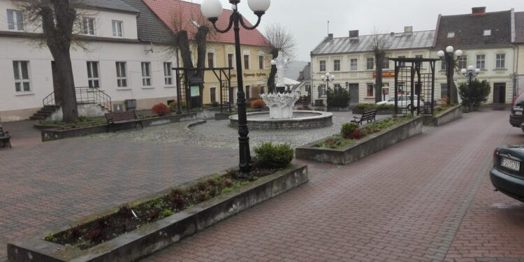 Co z przebudową ryneczku w Lubniewicach?