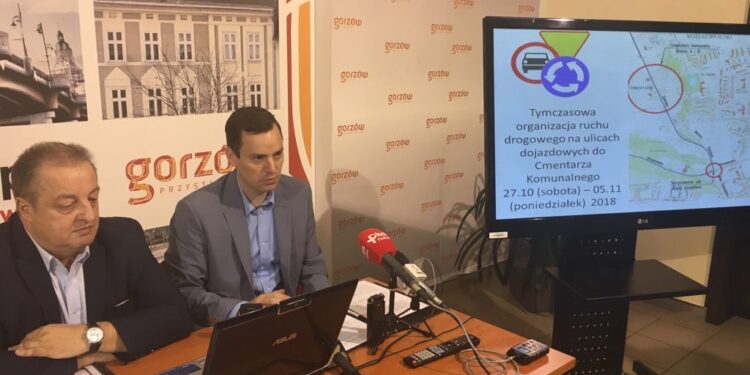 Przygotowania służb do 1 listopada