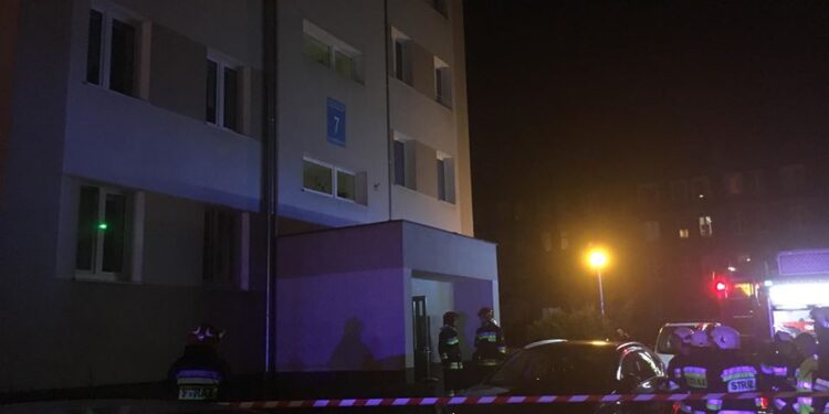 Wybuch w mieszkaniu na Zawarciu