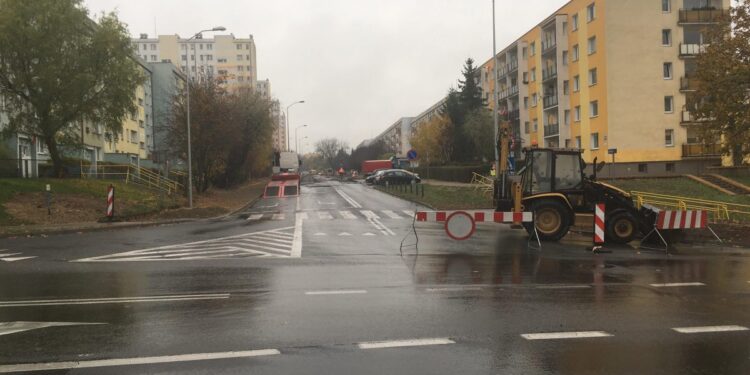 Uwaga kierowcy. Ul. Staszica zamknięta