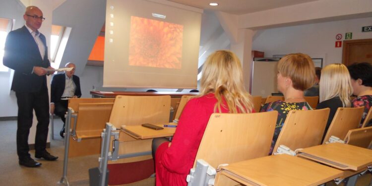 autor: Piotr Wiśniewski