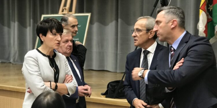 Polak marszałkiem. W regionie koalicja KO-PSL-SLD