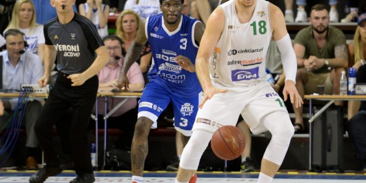 Stelmet bez Fifiego, nie będzie też Vlado…