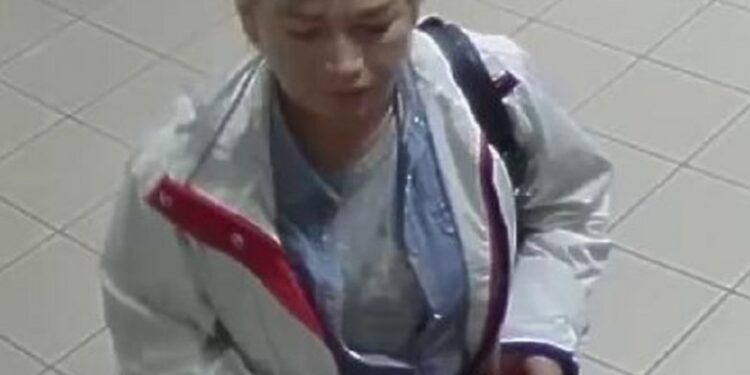 Policja szuka tej kobiety. Chodzi o kradzież karty