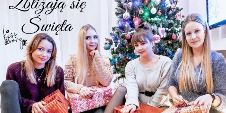 KISS & BANG „Zbliżają Się Święta”