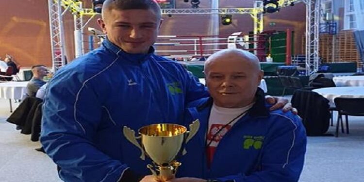 Niedźwiecki wywalczył puchar