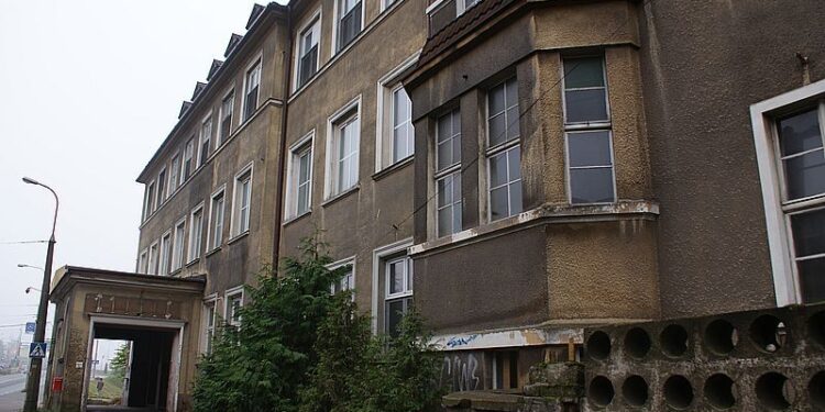 2020 rok coraz mniej realny. Miasto podzieli CEZiB na etapy