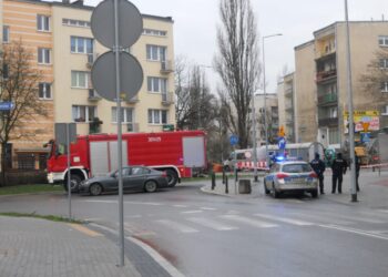 Przerwany gazociąg na Warszawskiej. Ewakuowano mieszkańców