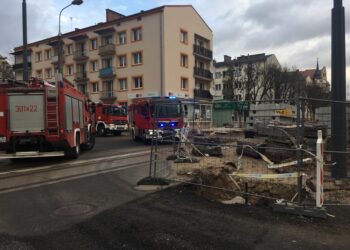 Ewakuacja urzędu. Urzędnik dostał wiadomość o bombie