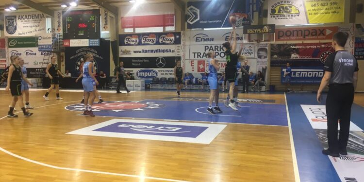 Rezerwy AZS AJP na fali