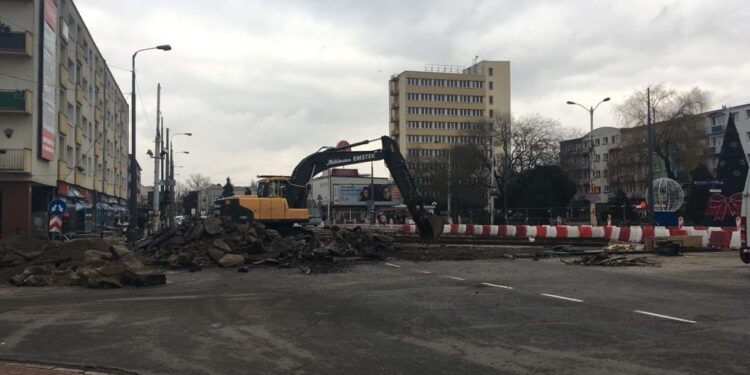 Skrzyżowanie znów częściowo zamknięte