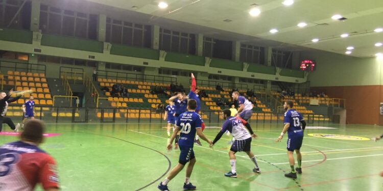 Zielongórzanie sprawdzili się z superligowcem, Stal wygrała z Gwardią