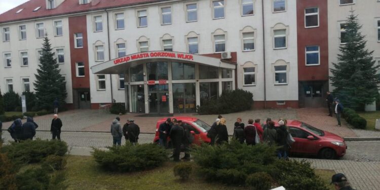 Znów ewakuacja w Urzędzie Miasta