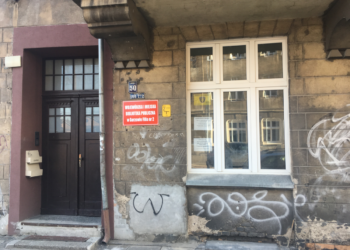 Remontują bibliotekę